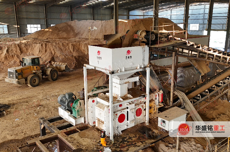 河南鵝卵石高壓輥磨機制砂生產現場
